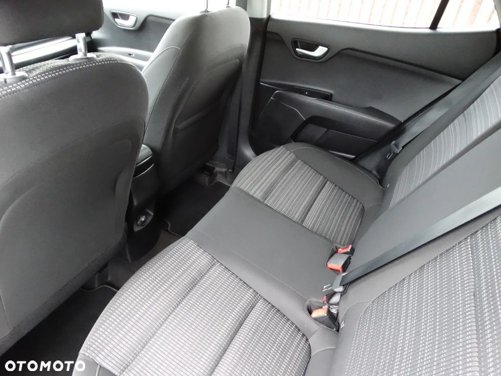 Kia Stonic - 12