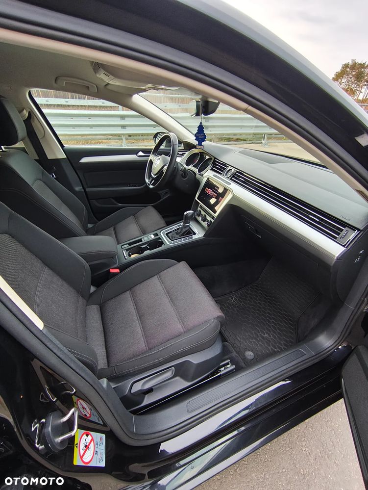 Volkswagen Passat Variant 2.0 TDI BMT Comfortline DSG - 11