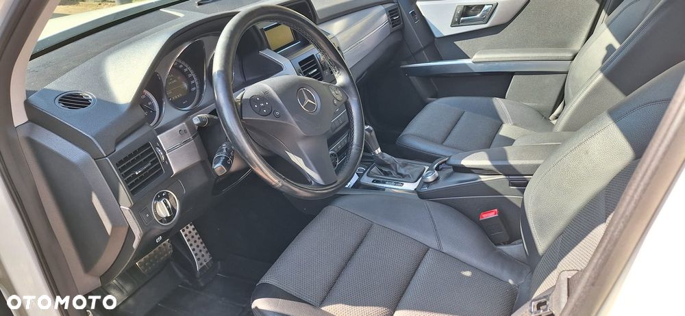 Mercedes-Benz GLK 220 CDI DPF 4Matic BlueEFFICIENCY 7G-TRONIC - 7