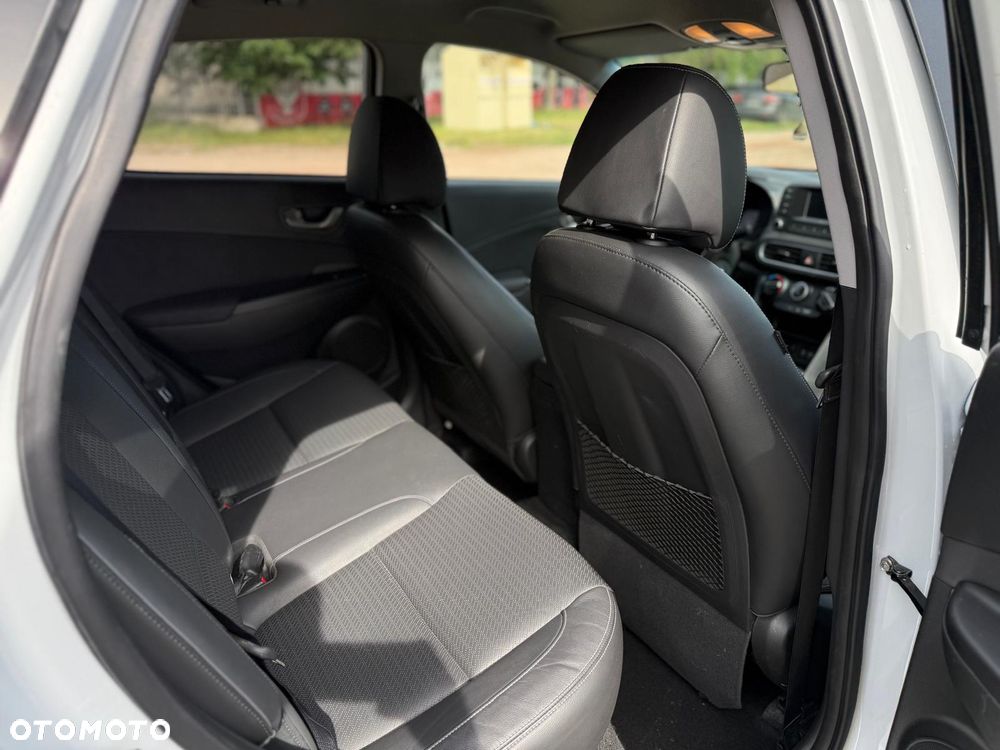 Hyundai Kona - 11