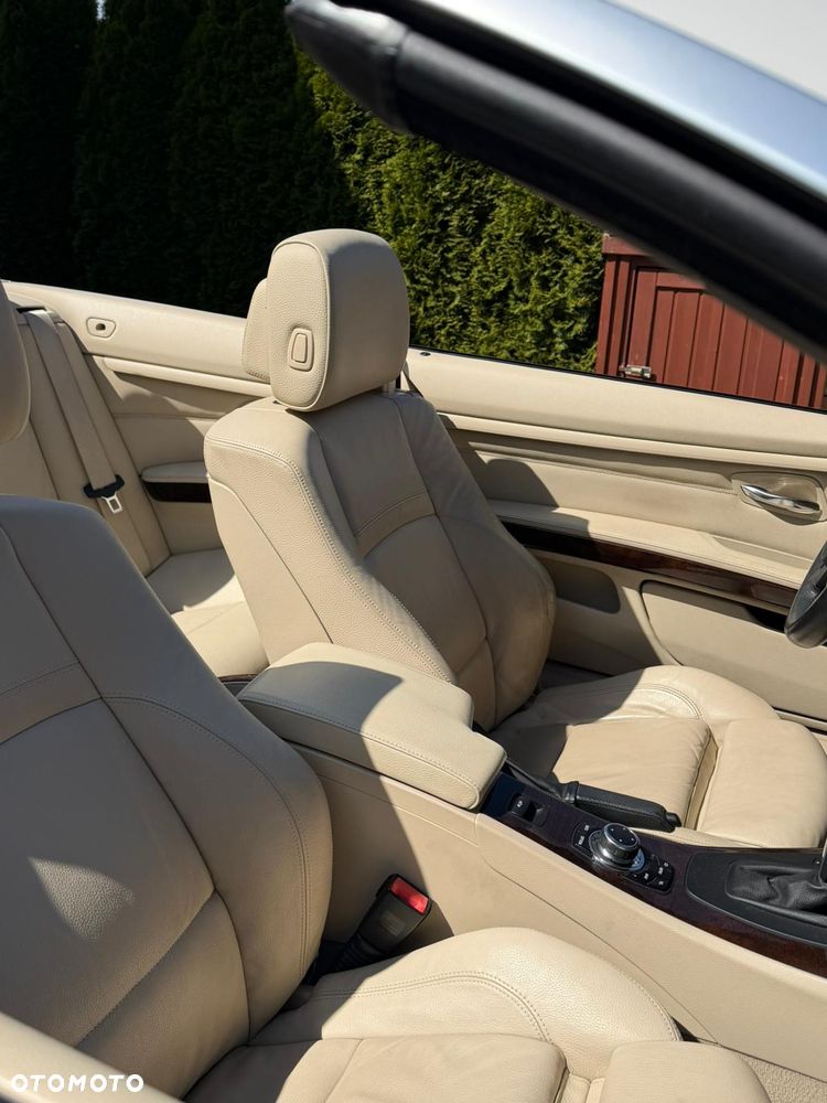 BMW Seria 3 335i - 16
