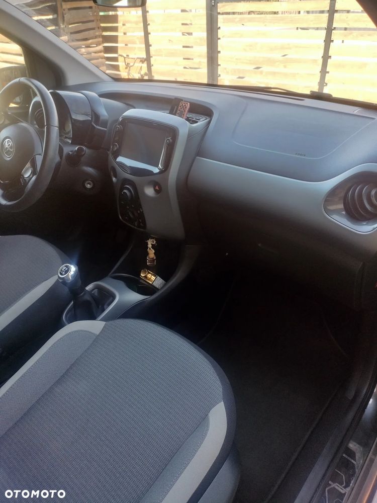Toyota Aygo x - 7
