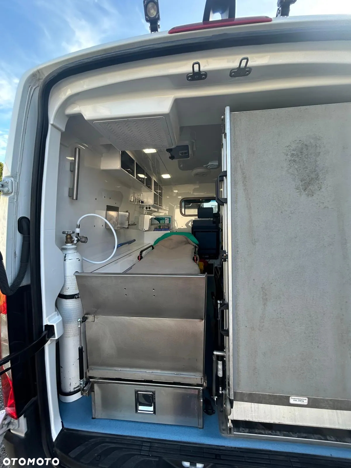 Mercedes-Benz Sprinter Karetka Ambulans - 7