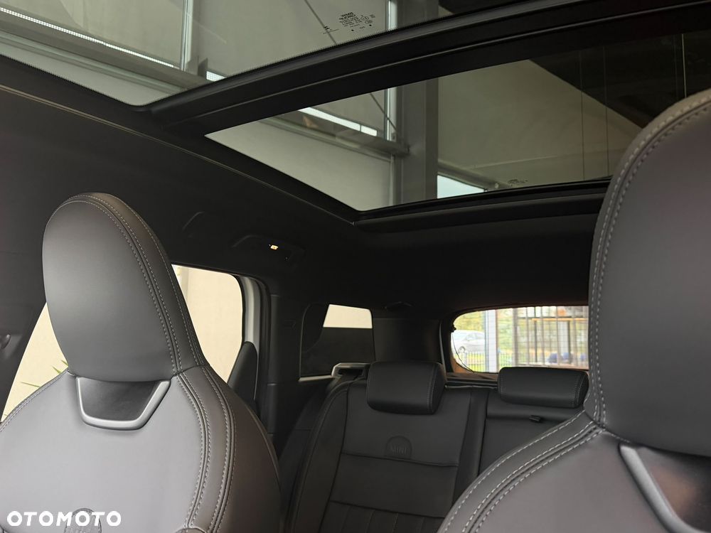 MINI Countryman SE ALL4 John Cooper Works Trim - 19