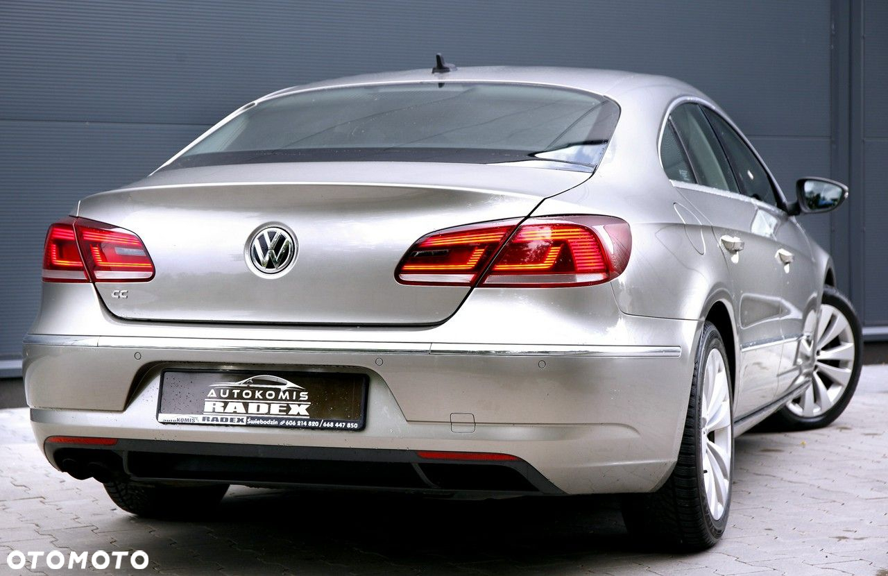 Volkswagen Passat CC - 22
