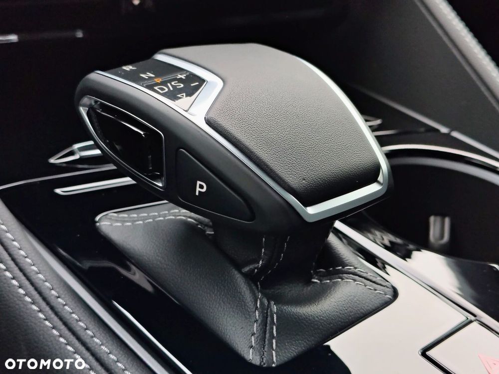 Volkswagen Touareg - 22