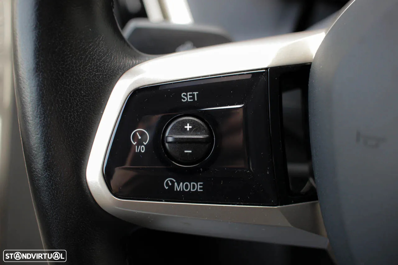 BMW iX xDrive 40 - 22