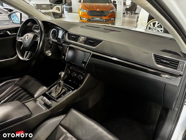 Skoda Superb 2.0 TDI L&K DSG - 14