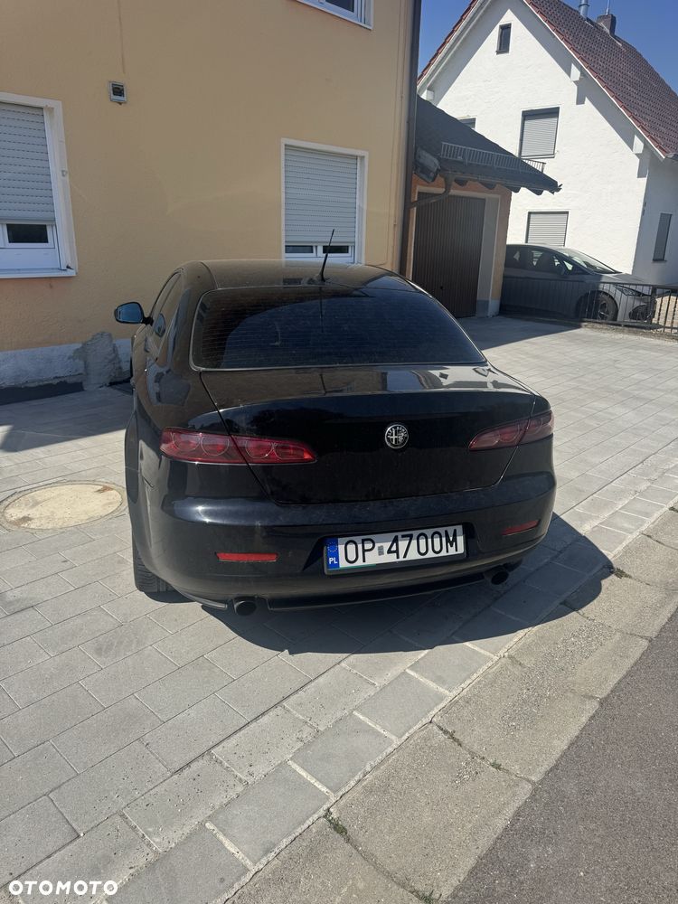 Alfa Romeo 159 - 2