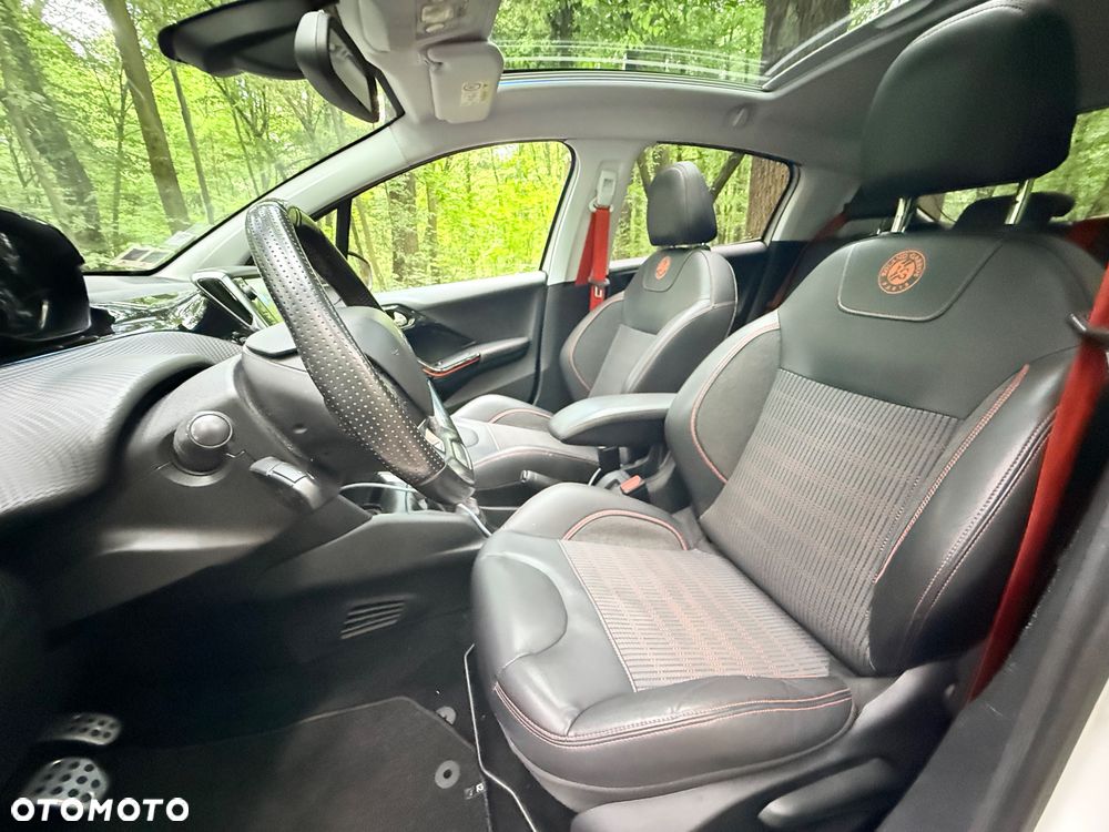 Peugeot 208 PureTech 110 Stop & Start Allure - 21