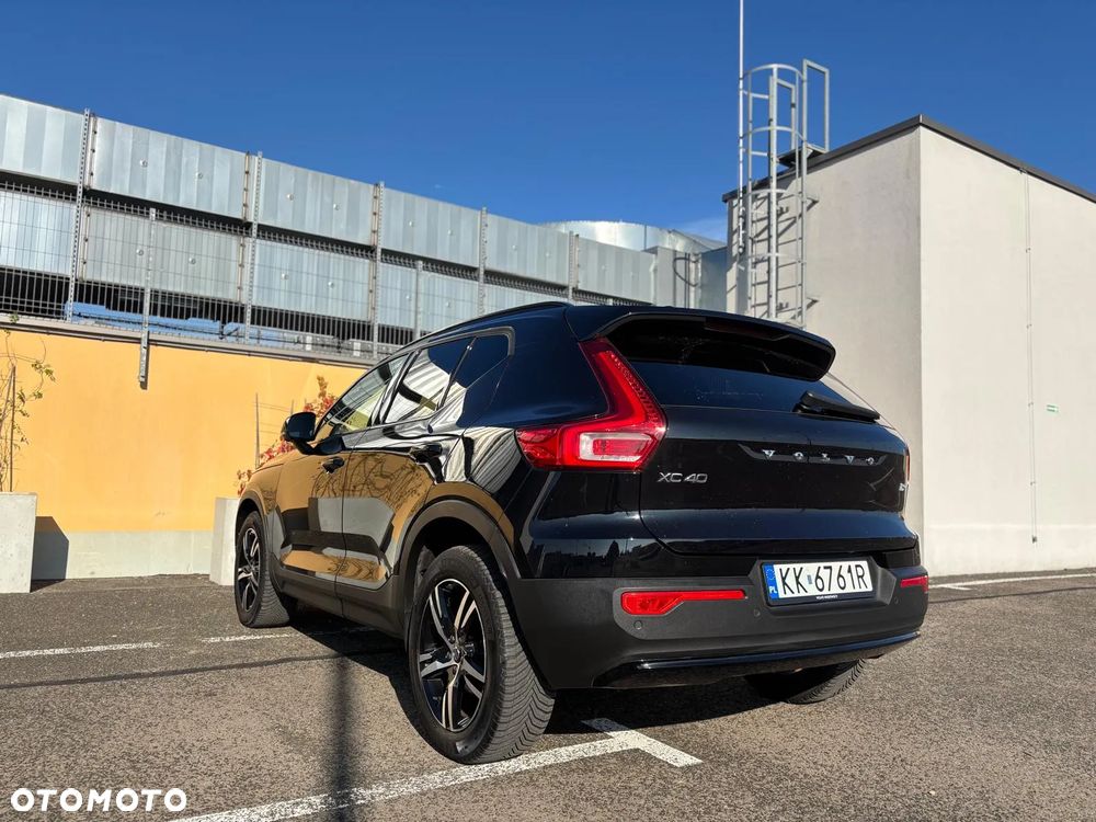 Volvo XC 40 T2 Plus Dark - 6