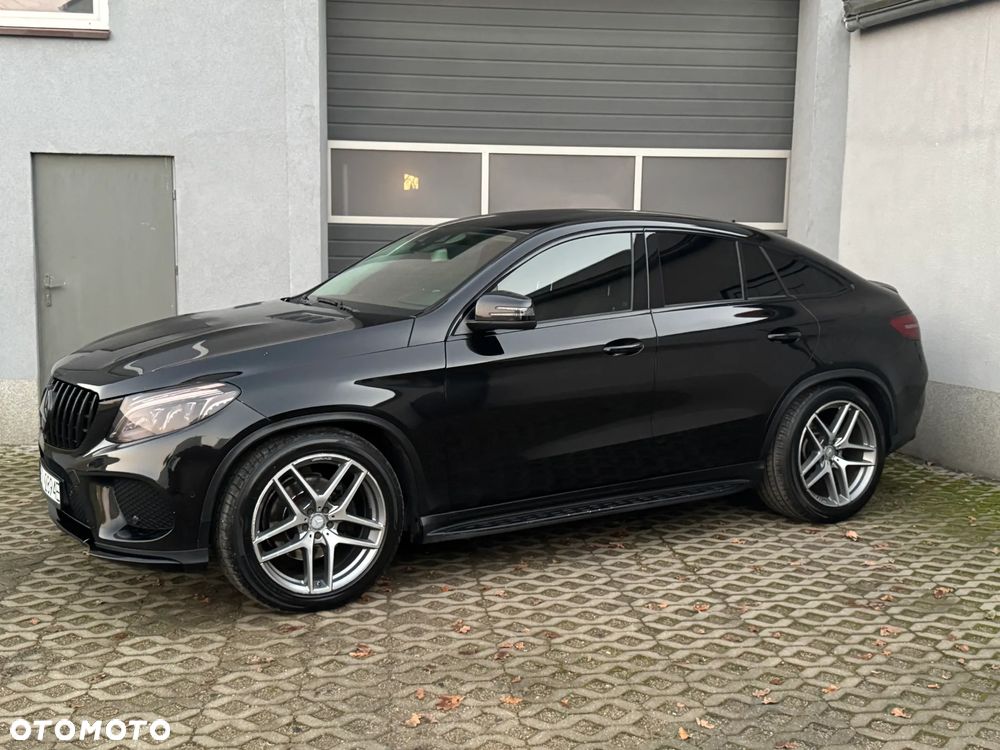 Mercedes-Benz GLE - 12