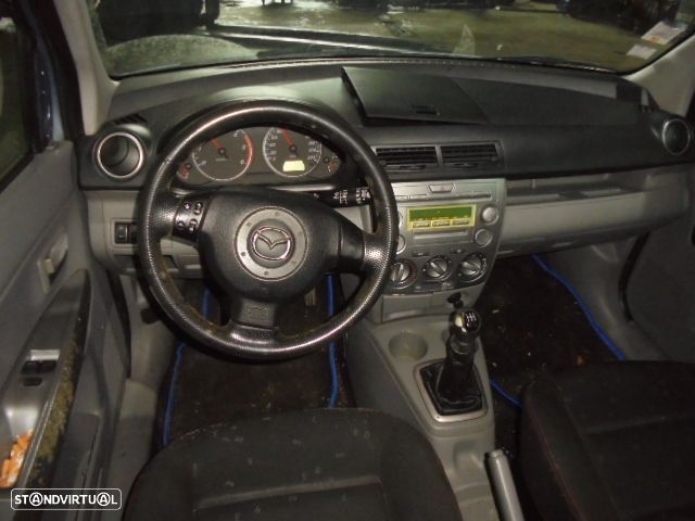Carro MOT: F6JA MAZDA MAZDA 2 2004 1.4 68CV 5P CINZA DIESEL - 7
