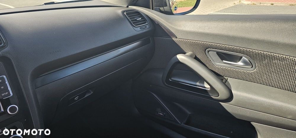 Volkswagen Scirocco 2.0 TSI - 11