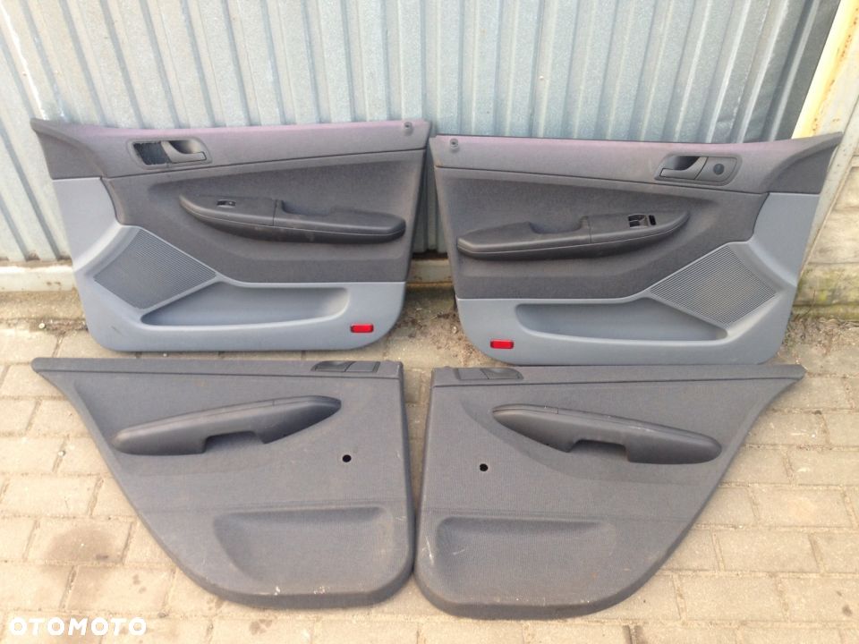 SKODA FABIA I BOCZKI TAPICERKA DRZWI KOMPLET - 1