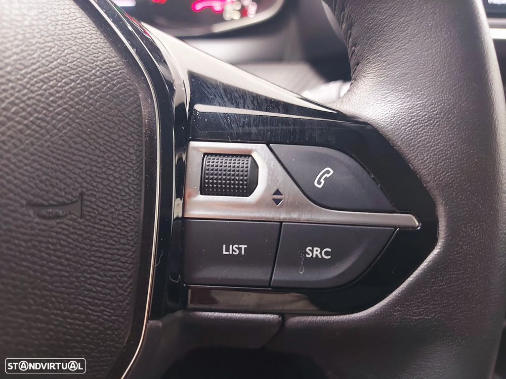 Peugeot 208 1.2 PureTech Active - 21