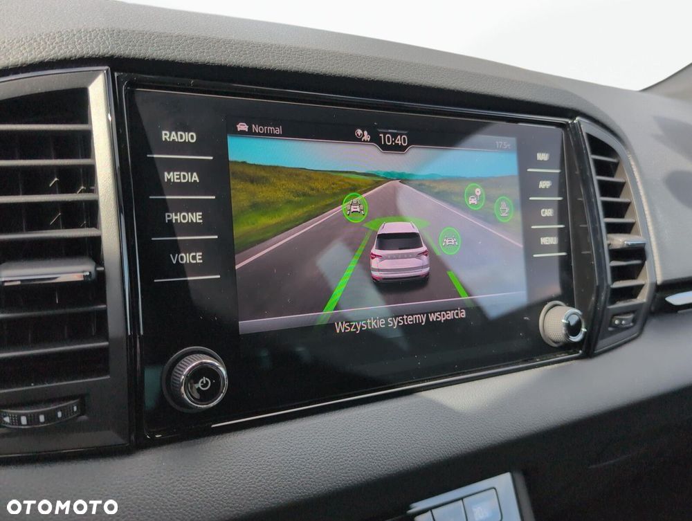 Skoda Karoq 2.0 TSI 4x4 Sportline DSG - 28