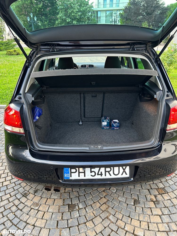 Volkswagen Golf - 11