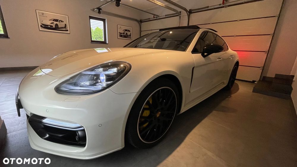Porsche Panamera 4S Executive - 9