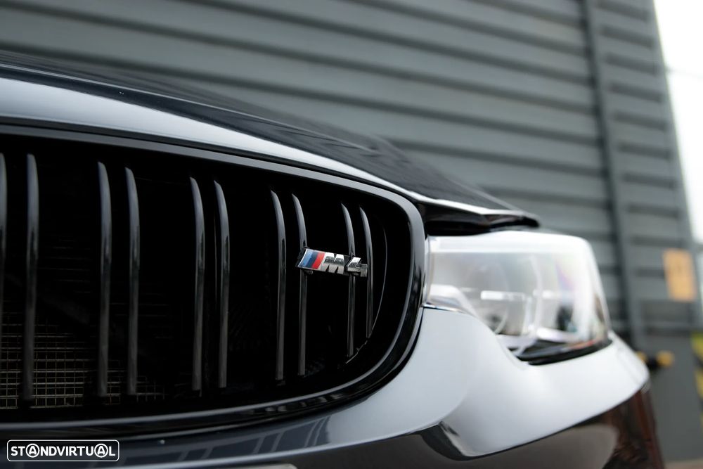 BMW M4 Coupe DKG - 11