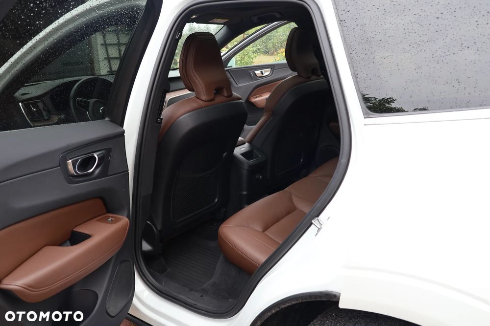 Volvo XC 60 - 11