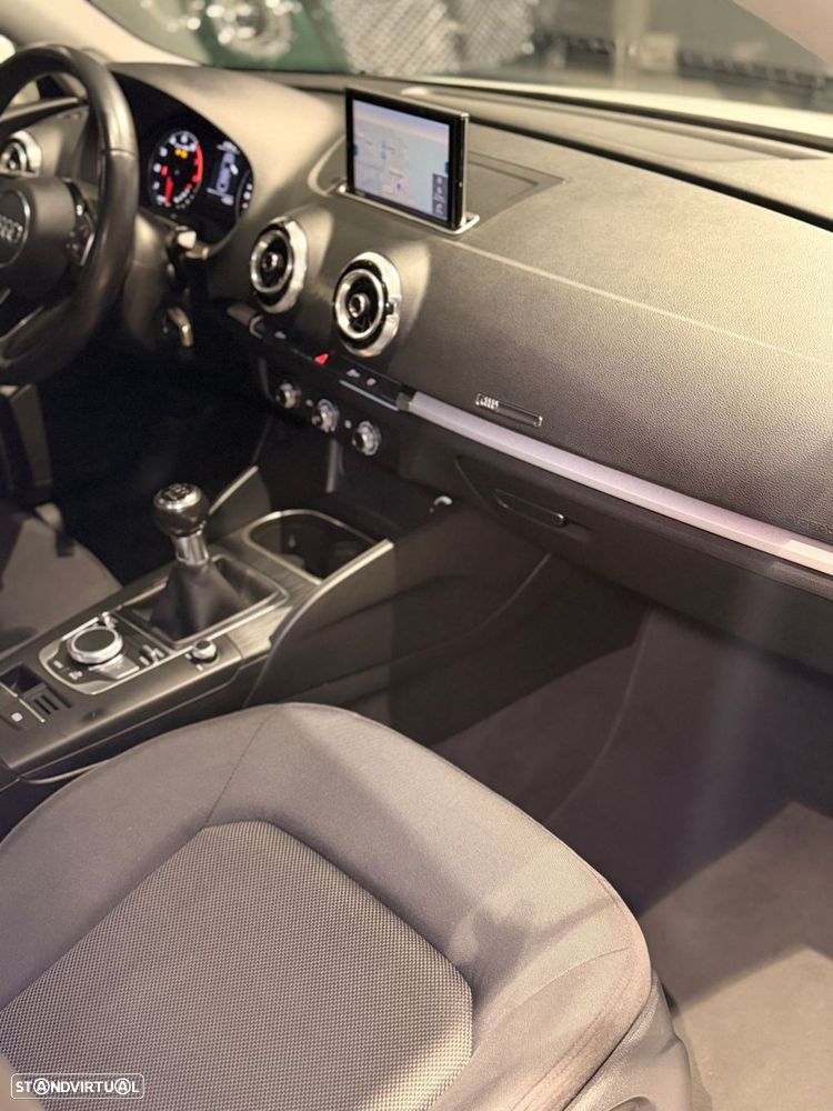 Audi A3 Limousine 1.0 TFSI S-line - 34