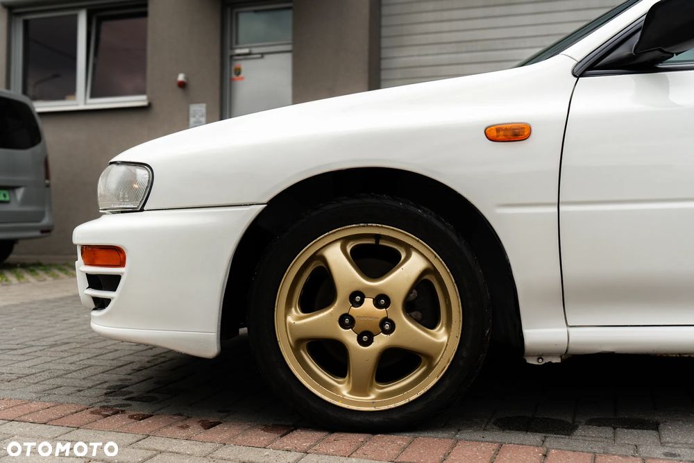 Subaru Impreza 2.0 GT - 15