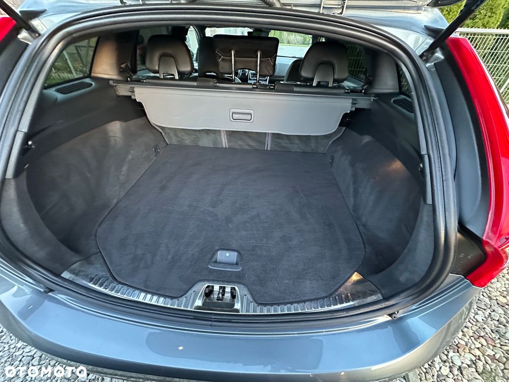 Volvo V60 D4 Geartronic Summum - 19