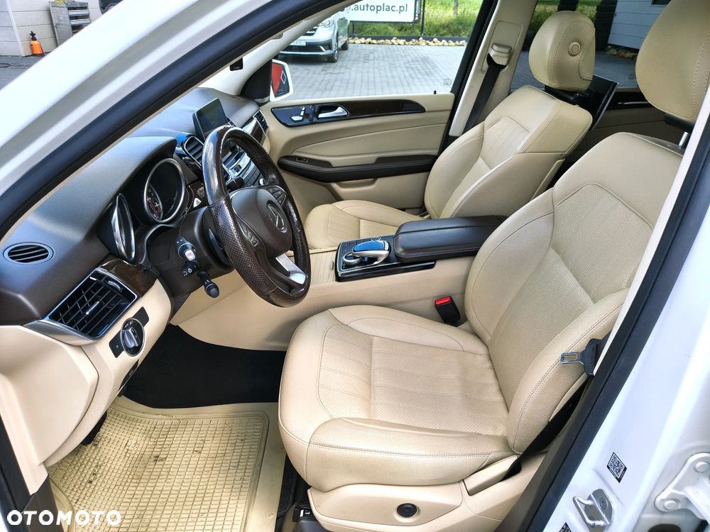 Mercedes-Benz GLE - 15