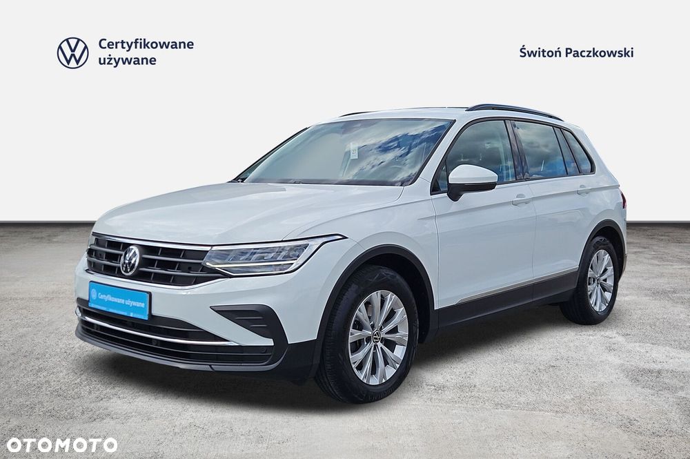 Volkswagen Tiguan - 1