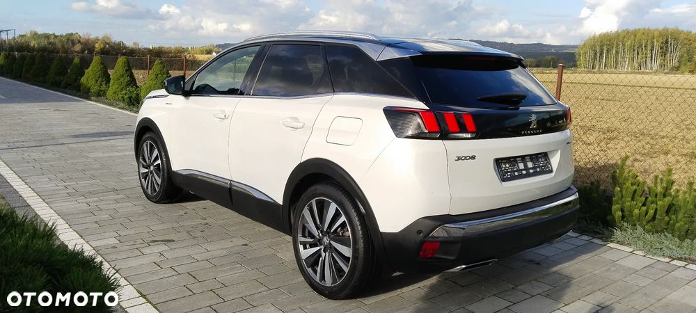 Peugeot 3008 Hybrid4 300 e-EAT8 GT - 29