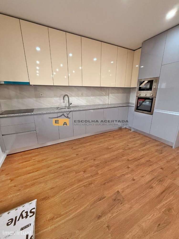 T3 Águas Santas com box - Grande imagem: 2/20