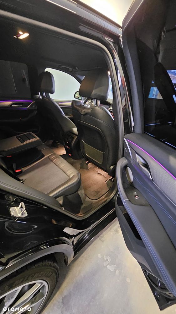 BMW X3 xDrive20d - 11