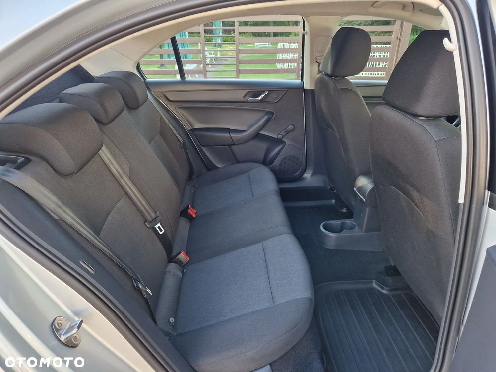 Skoda RAPID 1.6 TDI DPF Active - 30
