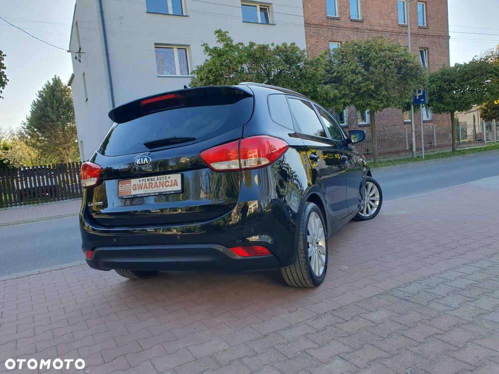 Kia Carens 1.6 GDI Attract - 23