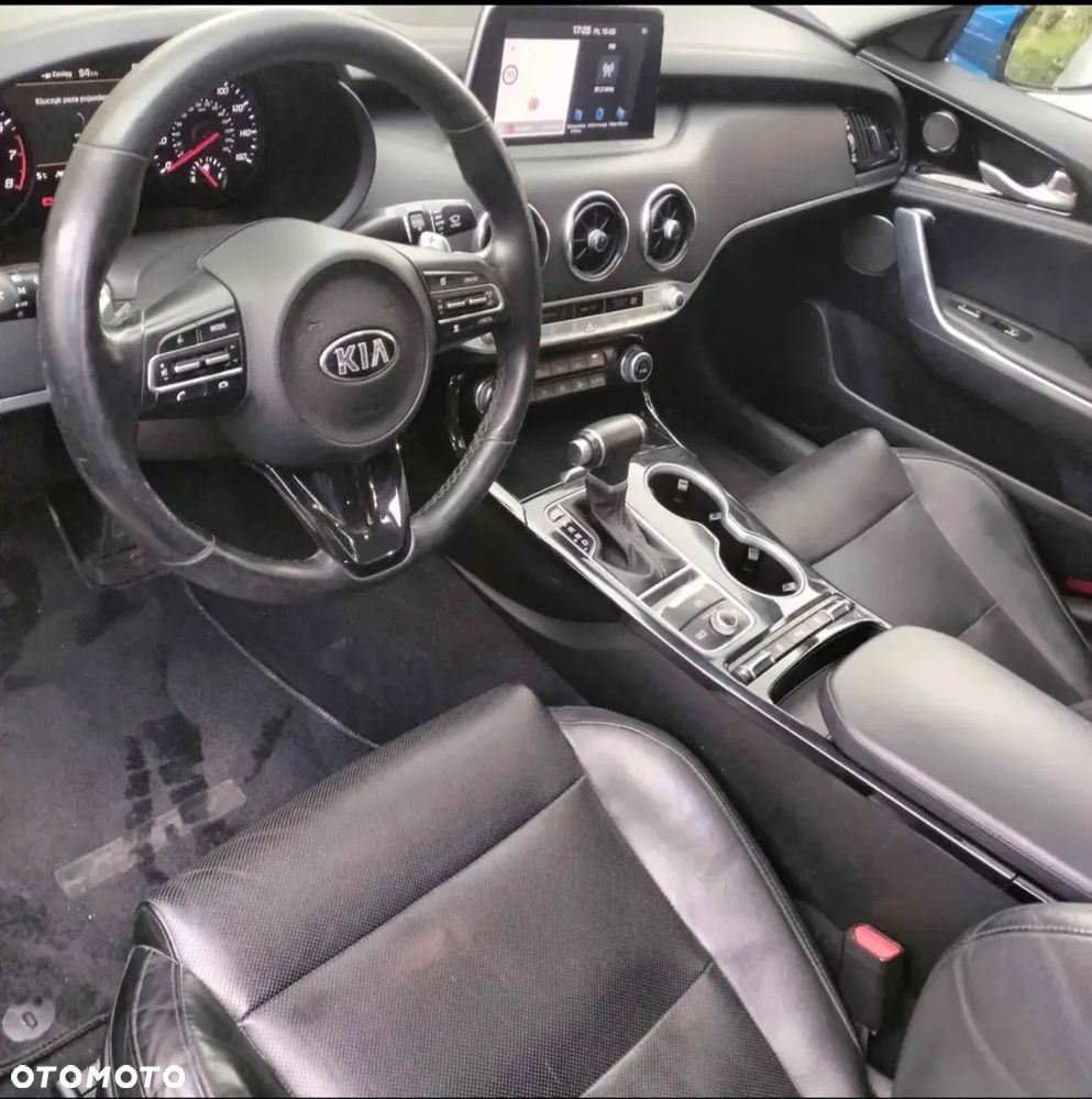 Kia Stinger - 9