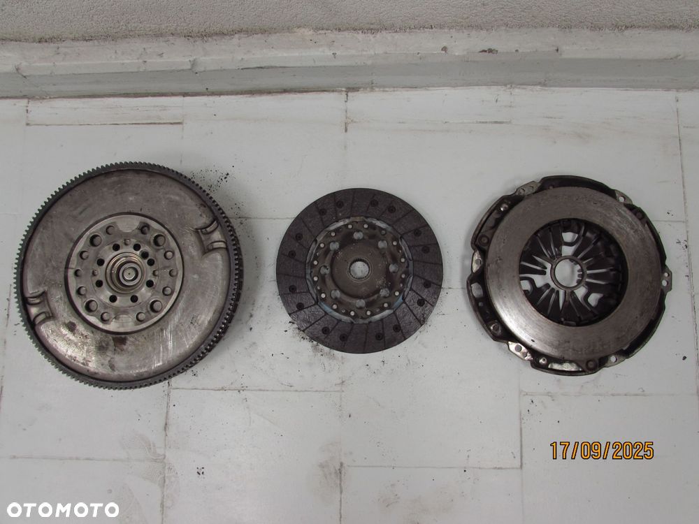 MERCEDES W204 2.2 CDI 651 12-15 SPRZEGLO KOLO DWUMASOWE TARCZA 9 mm DOCISK 6510305205 - 10
