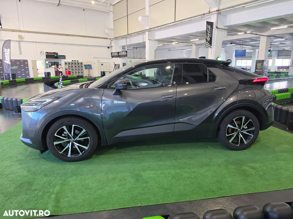 Toyota C-HR 1.8 Hybrid Team Deutschland - 4