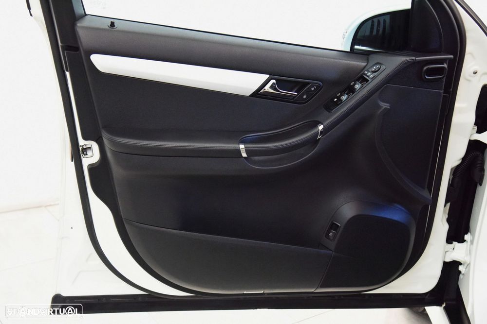 Mercedes-Benz R 320 CDI 4-Matic - 22