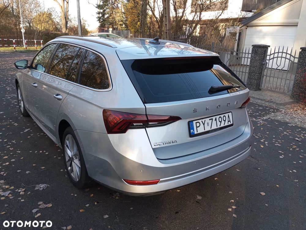 Skoda Octavia 2.0 TDI (Green tec) DSG Style - 10