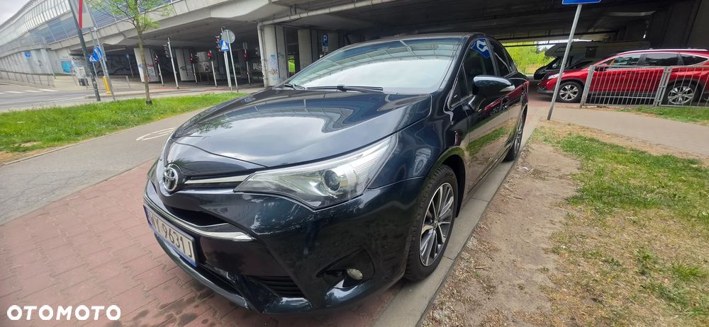 Toyota Avensis 1.8 Premium - 9