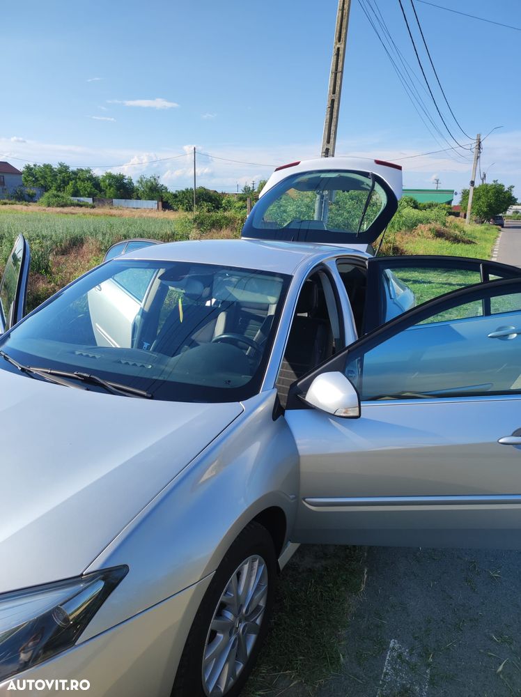 Renault Laguna dCi 110 FAP Limited - 10