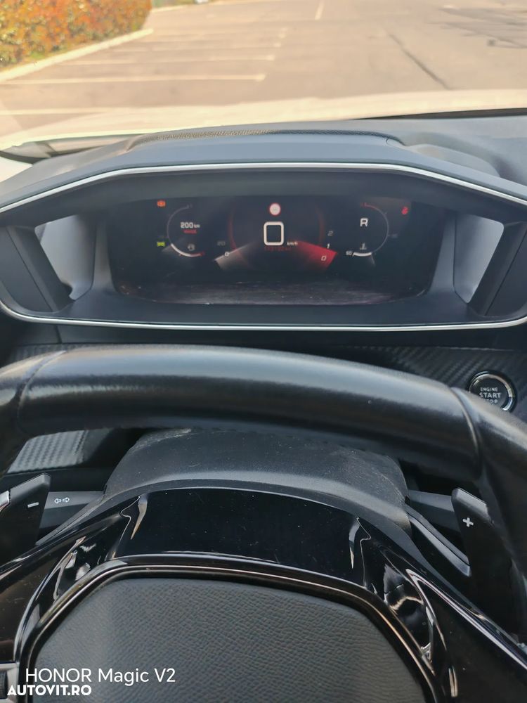 Peugeot 2008 PureTech 130 EAT8 Allure Pack - 11