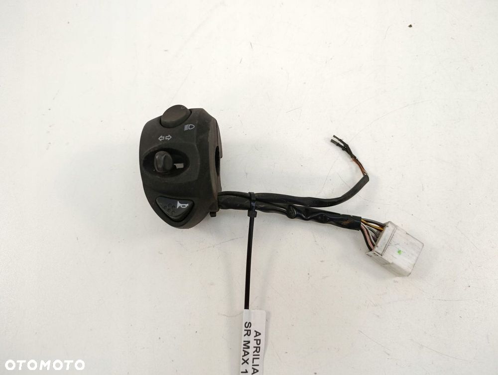 APRILIA SR MAX 125 PRZEŁĄCZNIK LEWY - 1