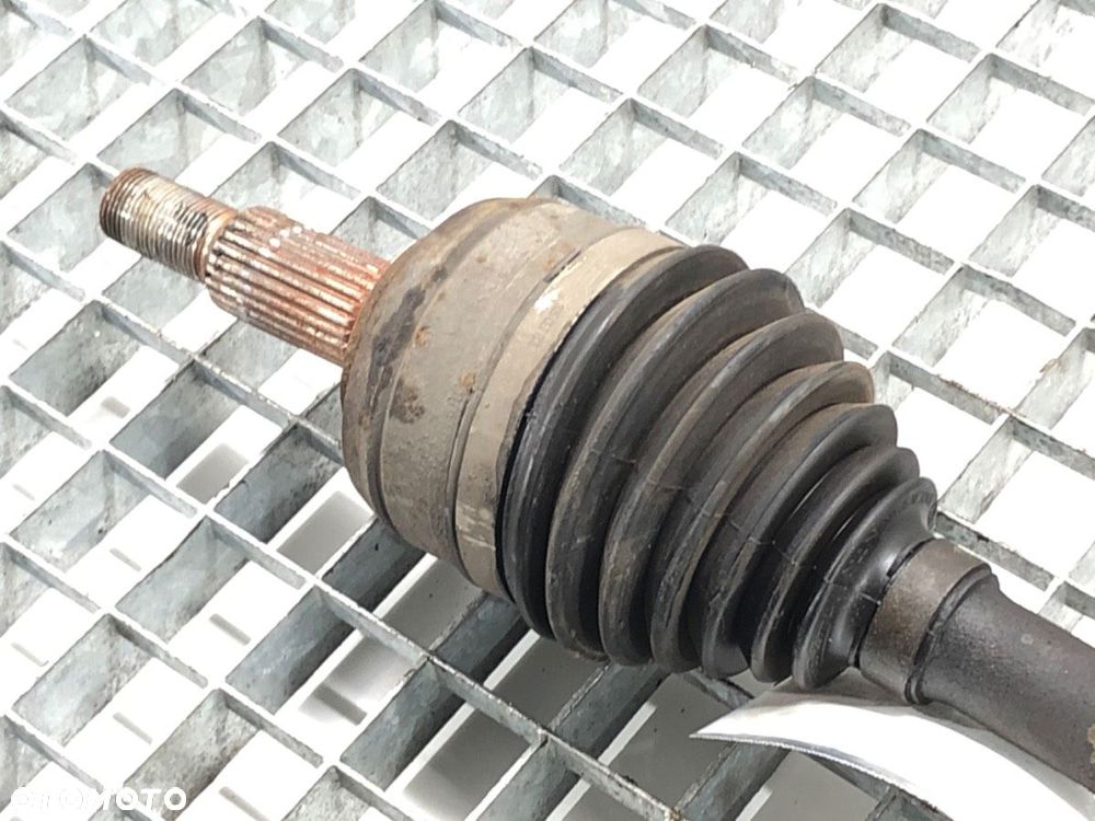 PÓŁOŚ PRAWY PRZÓD  RENAULT MEGANE III Hatchback Van (BZ_) 2008 - 2015 1.5 dCi (BZ0D, BZ1G, BZ1F, - 3