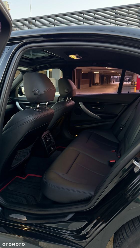 BMW Seria 3 328i - 22