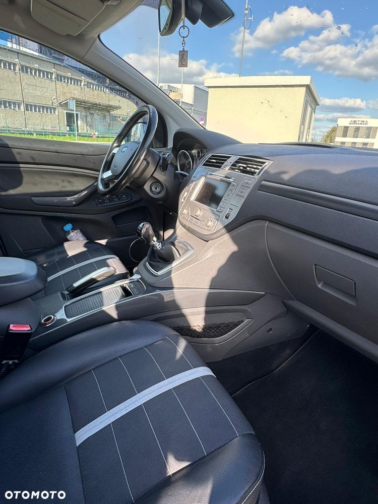 Ford Kuga 2.0 TDCi Titanium FWD - 8