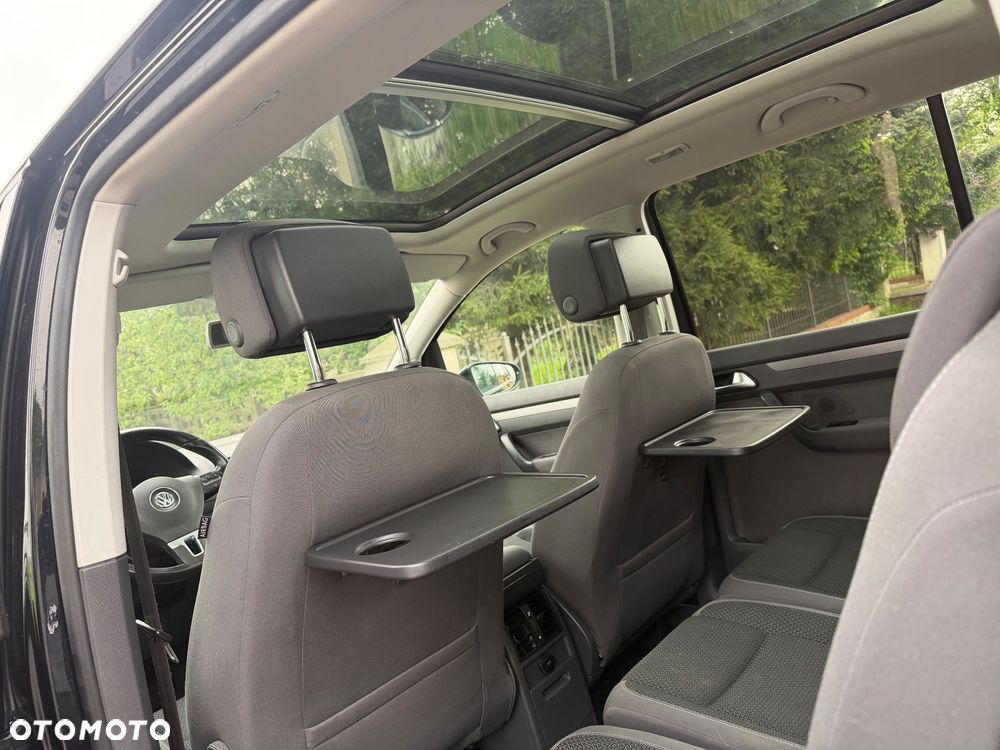 Volkswagen Touran 2.0 TDI DPF BlueMotion Technology STYLE - 13