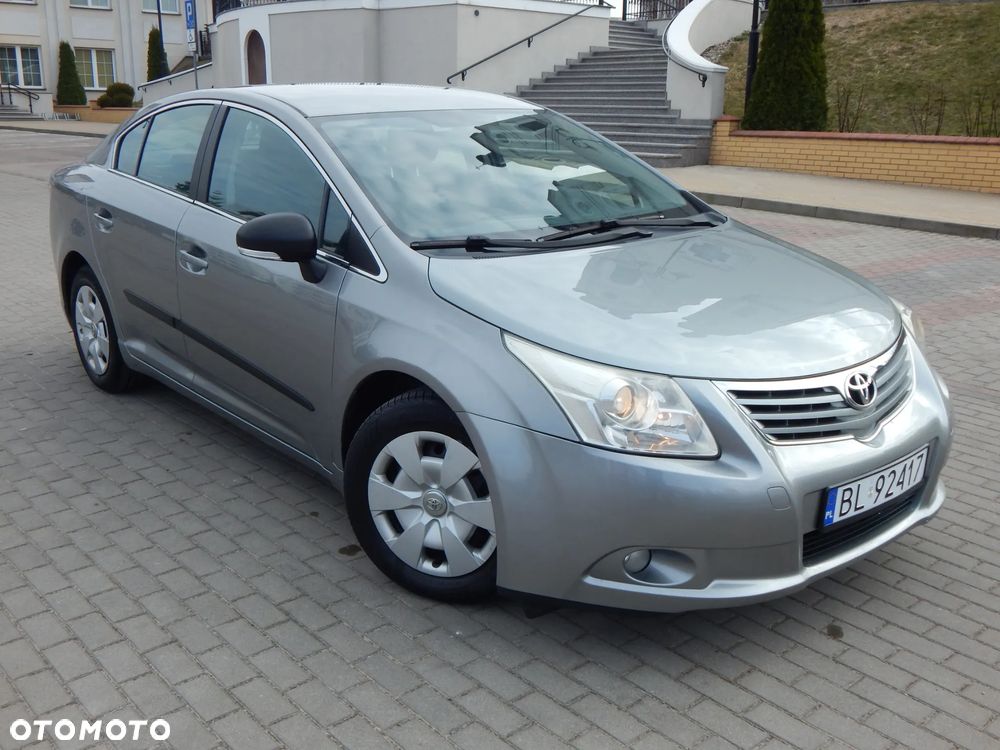 Toyota Avensis 1.8 Sol NAVI - 1