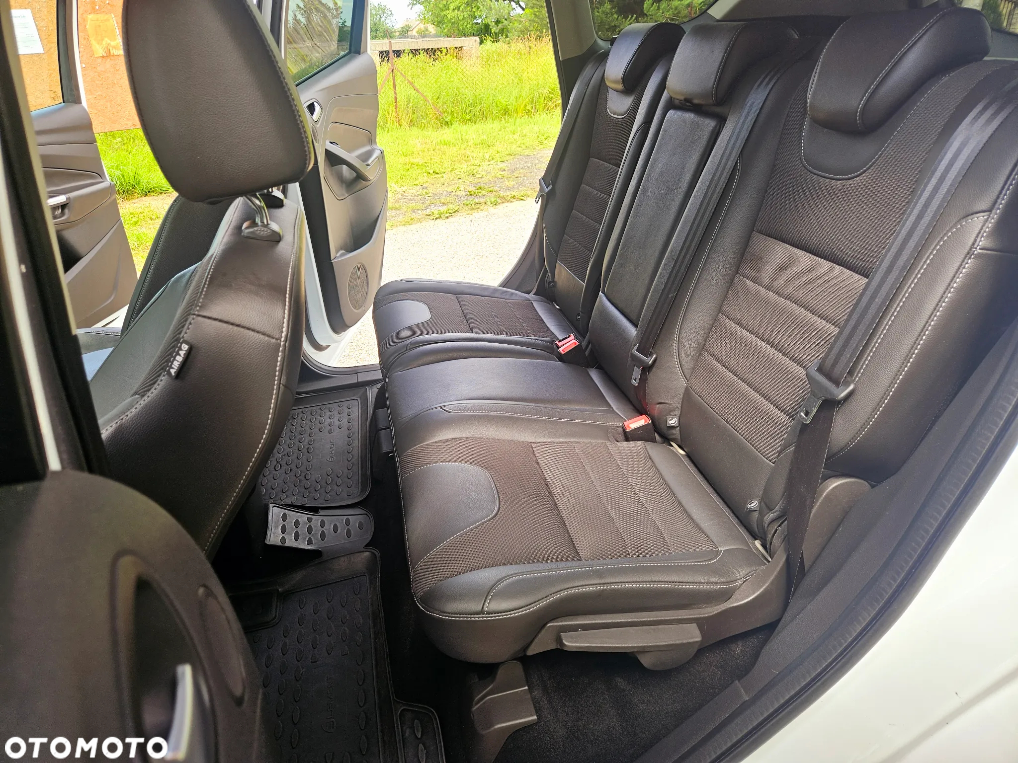 Ford Kuga 2.0 TDCi 4x4 Titanium - 35